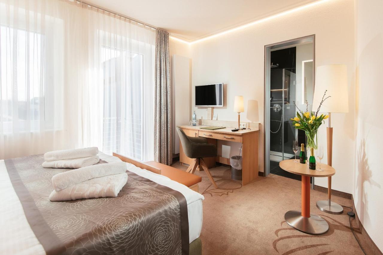 Parkhotel IV Jahreszeiten Ostseebad Kühlungsborn エクステリア 写真