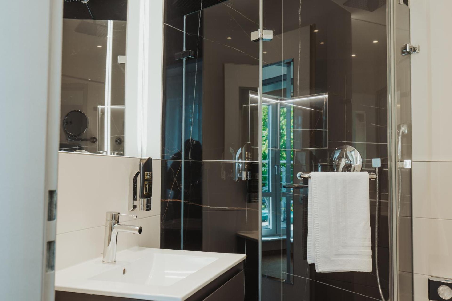 Parkhotel IV Jahreszeiten Ostseebad Kühlungsborn エクステリア 写真