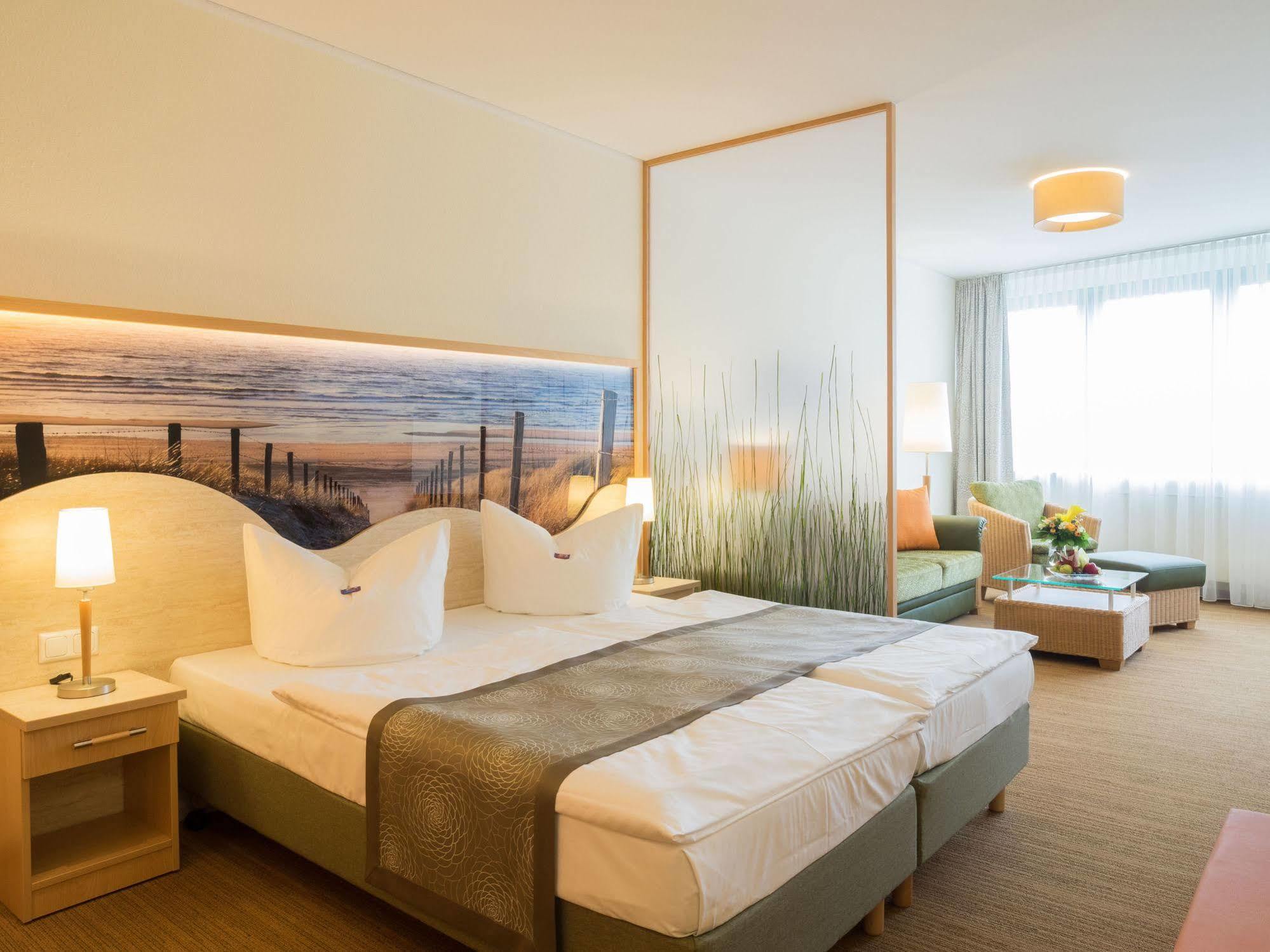 Parkhotel IV Jahreszeiten Ostseebad Kühlungsborn エクステリア 写真