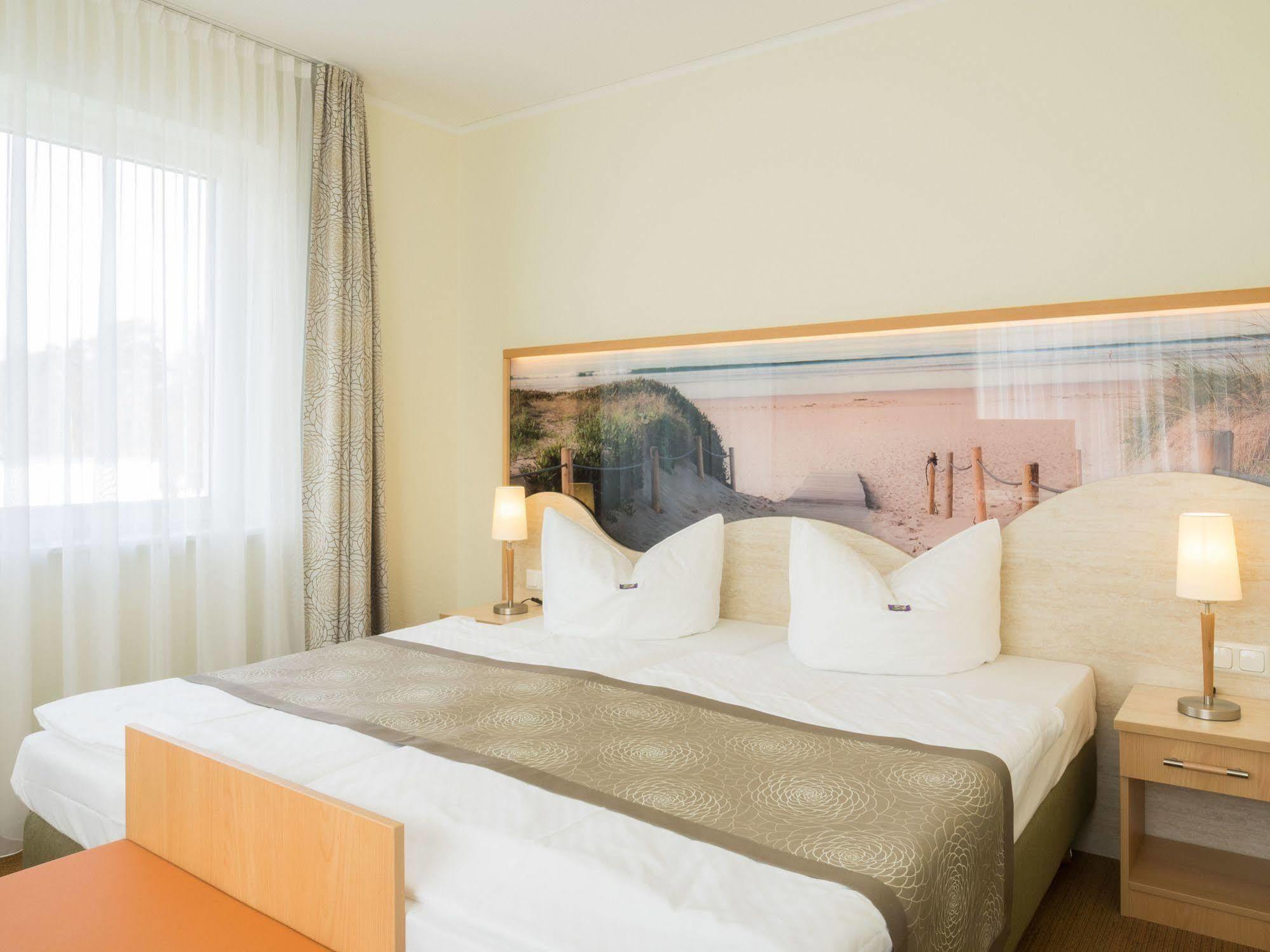 Parkhotel IV Jahreszeiten Ostseebad Kühlungsborn エクステリア 写真
