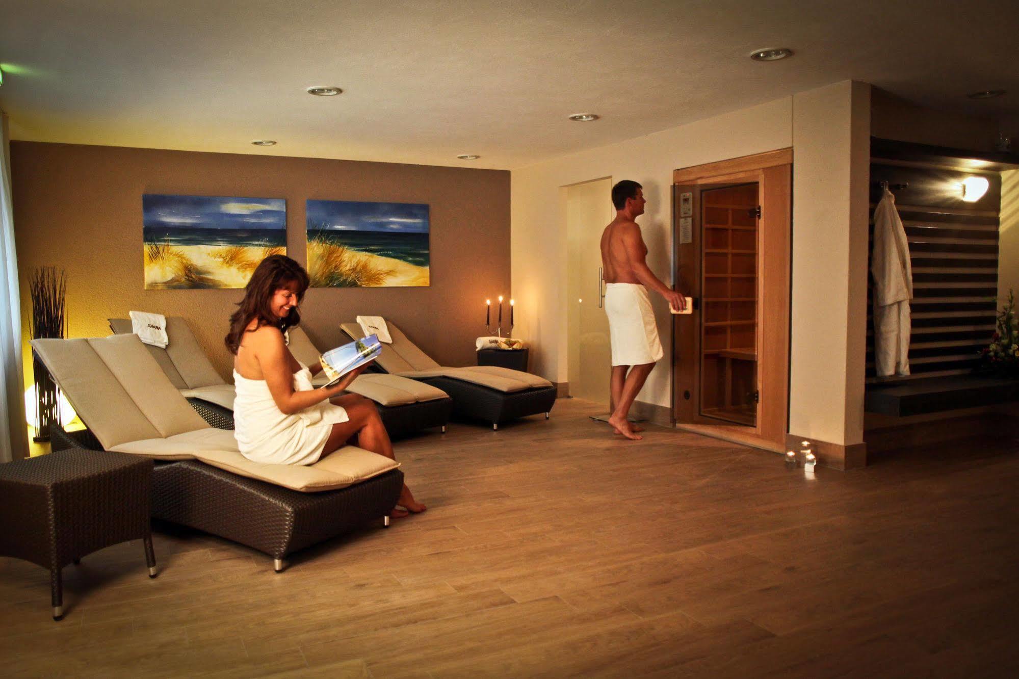 Parkhotel IV Jahreszeiten Ostseebad Kühlungsborn エクステリア 写真