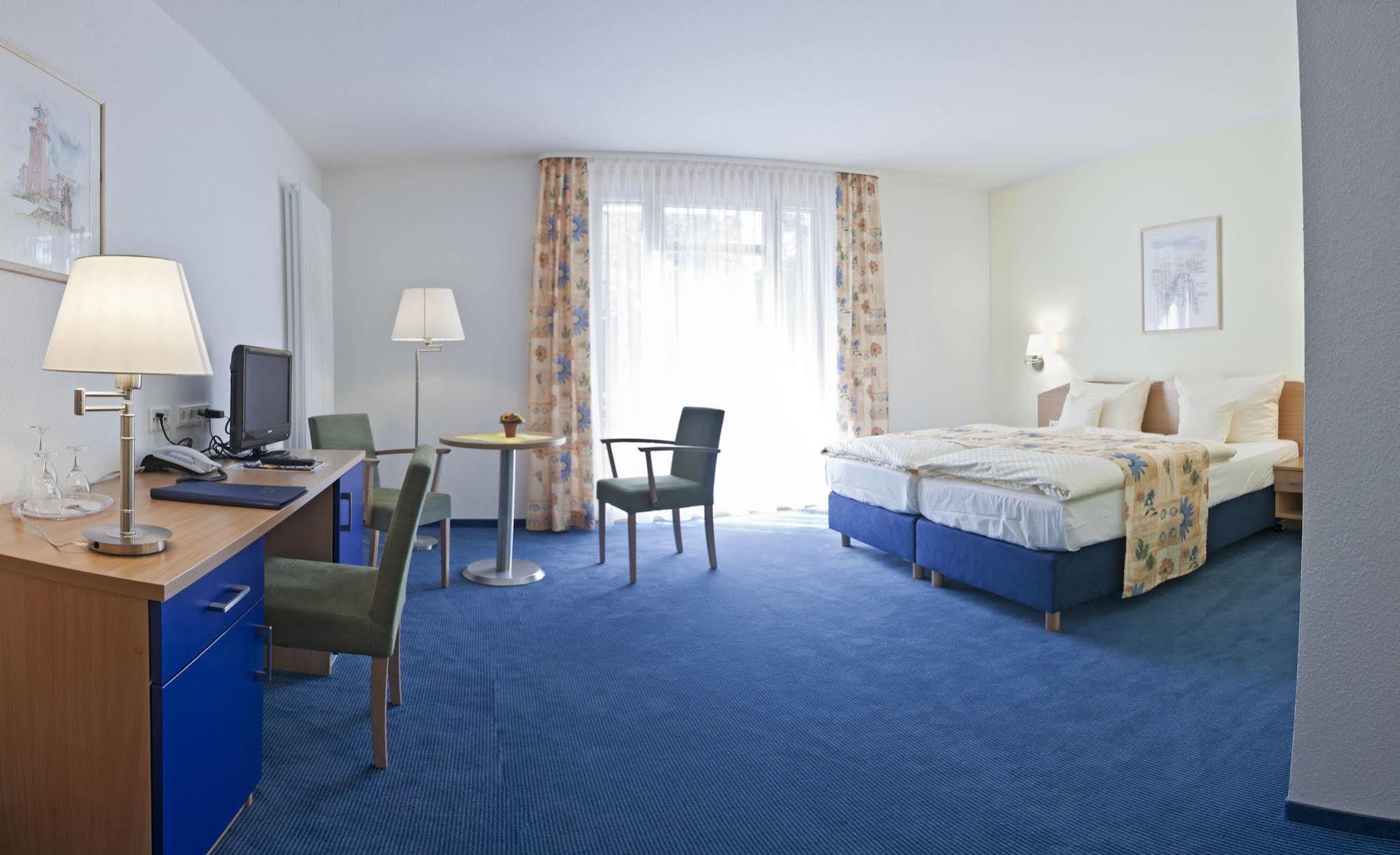 Parkhotel IV Jahreszeiten Ostseebad Kühlungsborn エクステリア 写真
